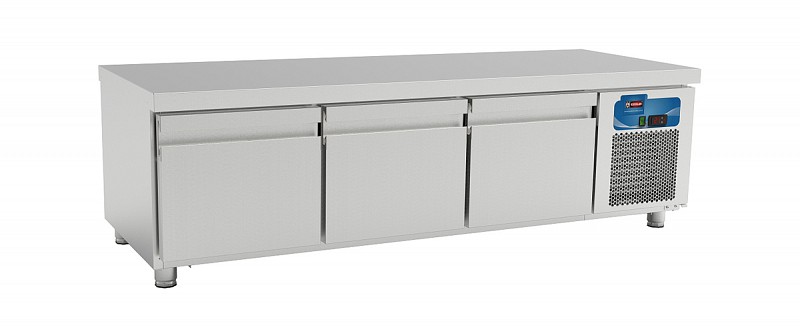 207860777010 || 3-DOOR UNDERCOUNTER CHILLER - LOWBOY